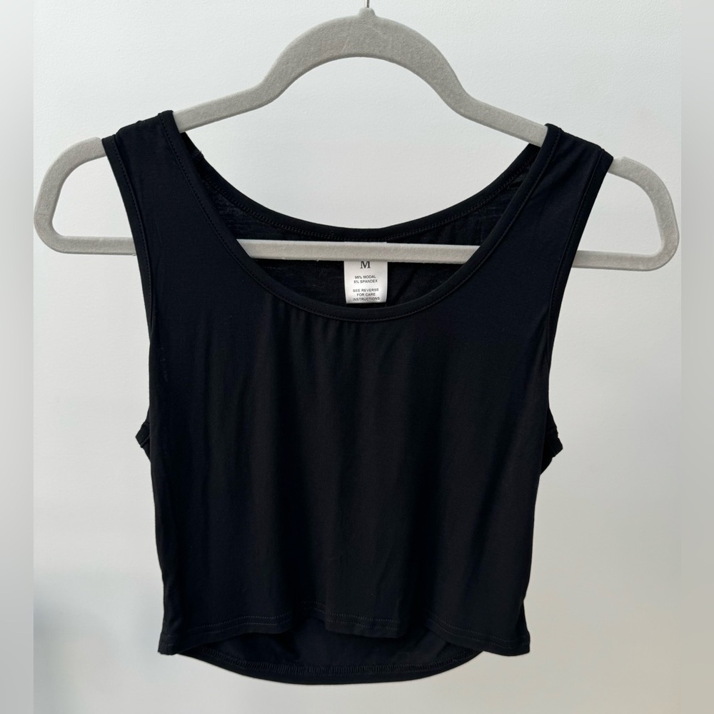 NWT Women's‎ Basic Black Stretchy Crop Tank Top, Size M